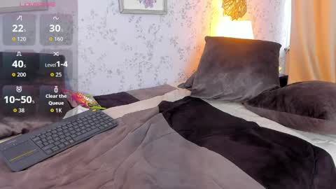 Lyan online show from April 16, 2026, 9:39 pm