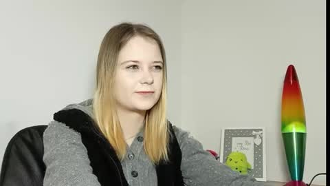 Lydia online show from November 14, 2025, 7:23 pm