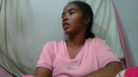 lydie856696 online show from June 6, 2026, 2:44 pm