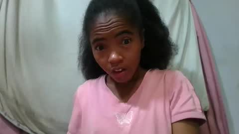 lydie856696 online show from June 9, 2026, 2:23 am