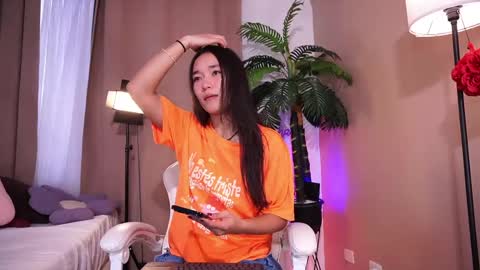 Lyhana Lee online show from June 7, 2026, 1:59 pm