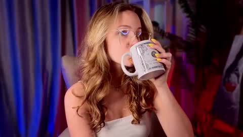 simply Eliza  online show from September 17, 2025, 7:10 am