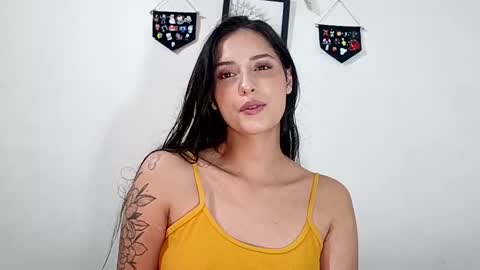 lyla online show from March 9, 2025, 3:01 am