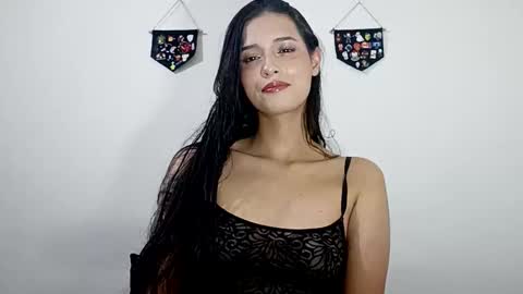 lyla online show from June 5, 2026, 2:51 am