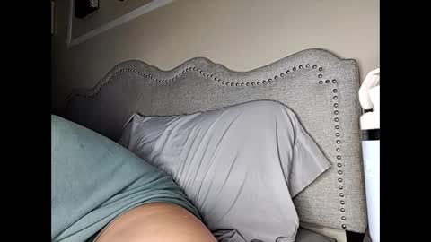 Snapshot of lylajades chatting on December 4, 2024, 3:04 am Olivia online show from December 4, 2024, 3:04 am