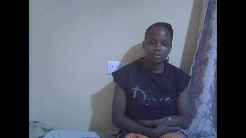 lyn_anna online show from December 3, 2025, 2:41 am
