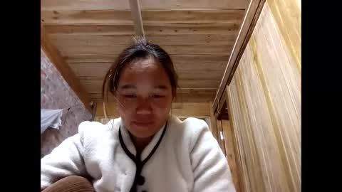 lyn_eva online show from March 8, 2026, 6:06 am