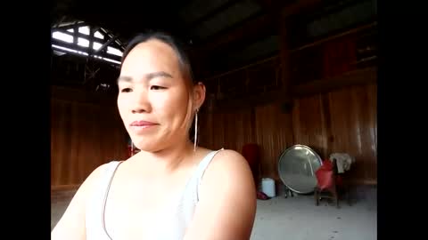 lyn_eva online show from March 30, 2026, 10:05 am