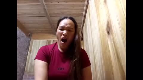 Snapshot of lyn_eva chatting on June 3, 2026, 10:04 pm lyn_eva online show from June 3, 2026, 10:04 pm