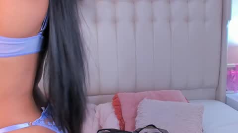 Lyn online show from September 30, 2025, 11:04 am