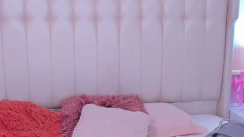 Lyn online show from October 27, 2025, 11:58 am