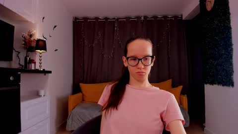 Sara online show from February 9, 2025, 4:07 pm