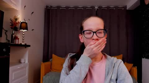 Sara online show from February 19, 2025, 11:14 pm