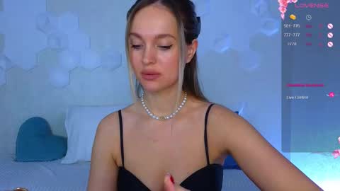 Lana online show from March 12, 2026, 4:18 am