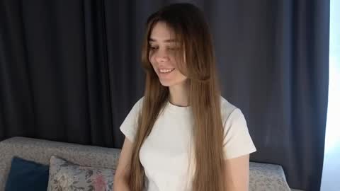 Snapshot of lynnwalker chatting on April 7, 2026, 6:25 am lynnwalker online show from April 7, 2026, 6:25 am