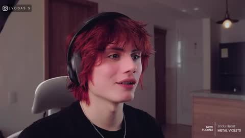 Lyodass online show from April 17, 2026, 8:56 pm