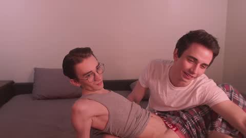 Snapshot of lyonfilm chatting on December 2, 2024, 6:43 pm KennyEliot online show from December 2, 2024, 6:43 pm