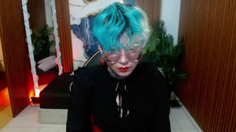 lyra_tay online show from April 10, 2026, 7:40 pm