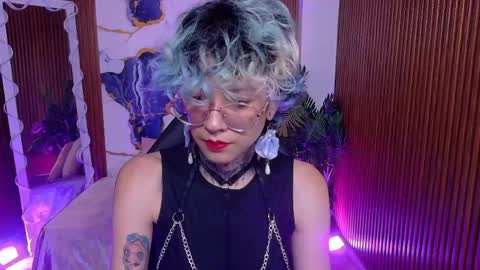 lyra_tay online show from June 8, 2026, 7:03 pm