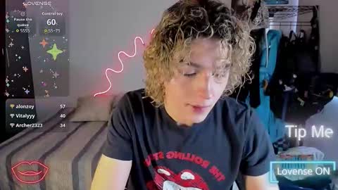 Lyric online show from November 7, 2025, 9:37 pm