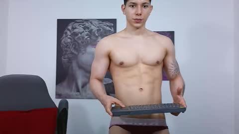 Lysan online show from December 16, 2025, 5:29 pm