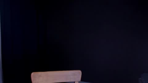 lyssan_xo online show from October 5, 2025, 10:18 pm