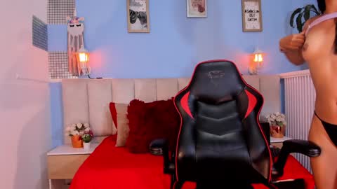 Lizzy smith  online show from December 3, 2024, 1:52 am