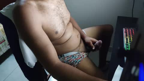 Snapshot of m0ren01995 chatting on April 25, 2026, 7:55 pm m0ren01995 online show from April 25, 2026, 7:55 pm