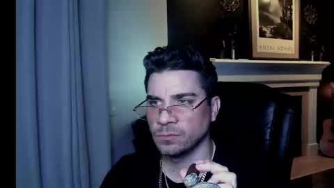 m4ck online show from September 19, 2025, 1:51 am