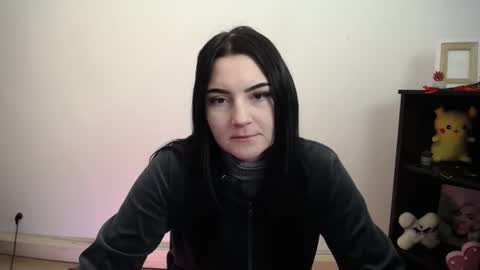 Snapshot of m_i_k_i_ chatting on March 3, 2026, 10:43 am m_i_k_i_ online show from March 3, 2026, 10:43 am