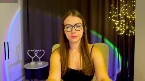 Snapshot of ma_ry_mee chatting on September 18, 2025, 10:23 pm Mary  online show from September 18, 2025, 10:23 pm