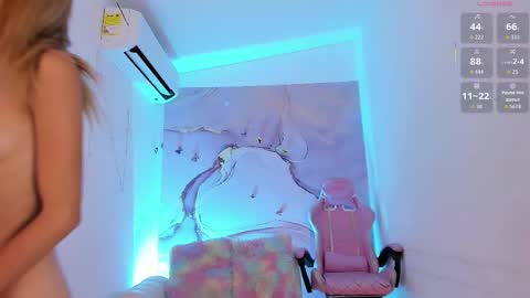 Mariangel  online show from December 4, 2025, 4:00 am