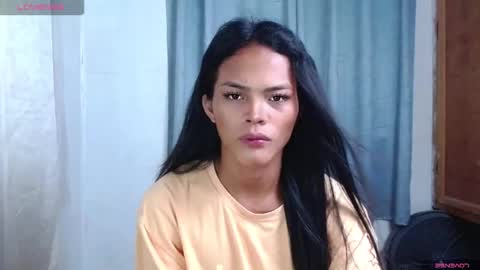 Divina online show from May 8, 2026, 1:22 am