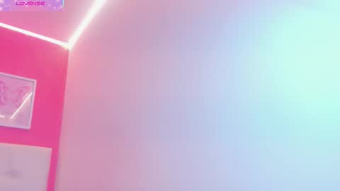 macarena_05_ online show from November 14, 2025, 1:37 am