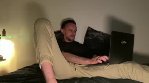 Snapshot of macebre chatting on September 16, 2025, 2:45 am my beautiful long dick will make you happy online show from September 16, 2025, 2:45 am