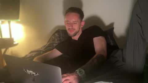 Snapshot of macebre chatting on September 19, 2025, 3:08 am my beautiful long dick will make you happy online show from September 19, 2025, 3:08 am