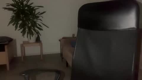 machine_15_ online show from April 13, 2026, 1:11 am