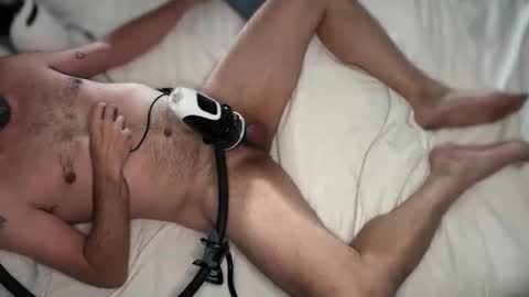 machinestroker online show from January 3, 2025, 7:39 pm