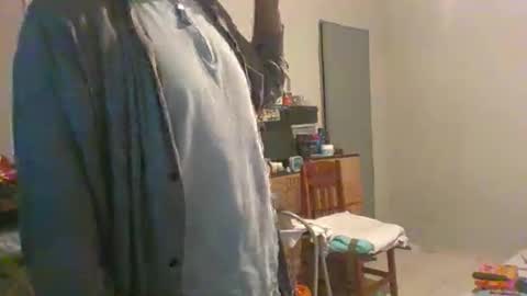 Snapshot of machoalex chatting on June 3, 2026, 8:06 am MACHOLIVRE online show from June 3, 2026, 8:06 am