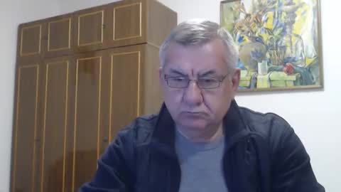 Macho online show from November 3, 2025, 2:51 pm