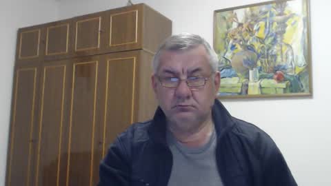 Macho online show from November 9, 2025, 3:43 pm