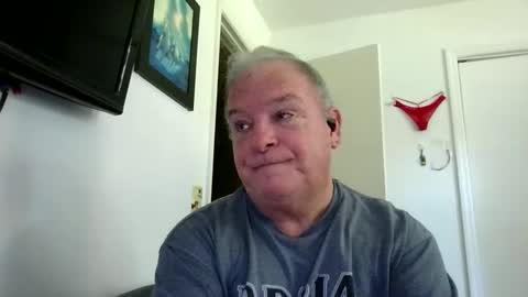 mackdocc001 online show from October 15, 2025, 5:57 pm