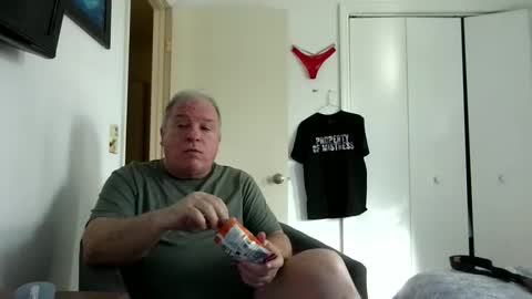 mackdocc001 online show from January 9, 2026, 8:21 pm