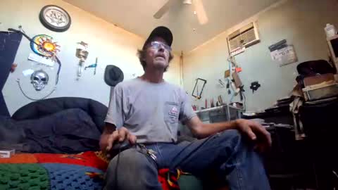 mackdog1369 online show from November 16, 2025, 7:52 pm