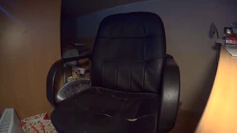 Snapshot of mackenss20 chatting on January 8, 2025, 10:04 am Makan online show from January 8, 2025, 10:04 am