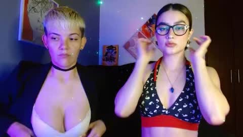 Noah Askew online show from October 1, 2025, 11:11 pm