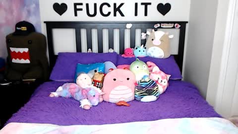 Mackenzie Wolfe online show from January 19, 2026, 6:06 am