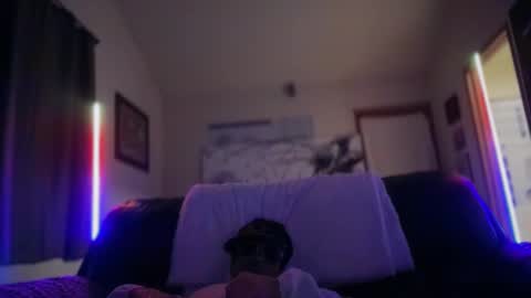 MackinCaliAllDay online show from October 28, 2025, 10:19 am