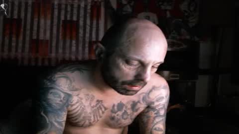 Snapshot of mad_dem0n chatting on November 12, 2025, 2:01 am Manuel online show from November 12, 2025, 2:01 am