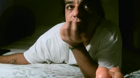 Snapshot of mad_masturbador_45 chatting on November 16, 2025, 12:33 pm Cris B online show from November 16, 2025, 12:33 pm